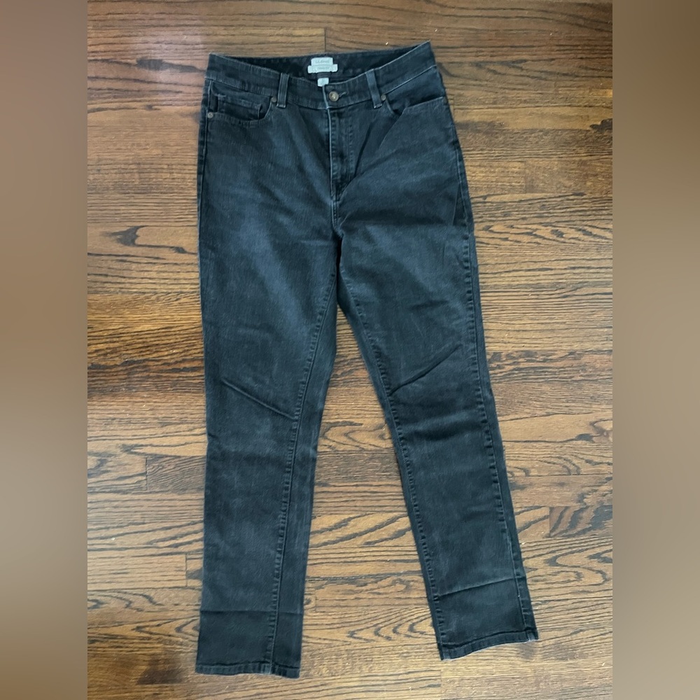 LL Bean Women’s Classic Fit Jeans Size 12 Black Dark Wash